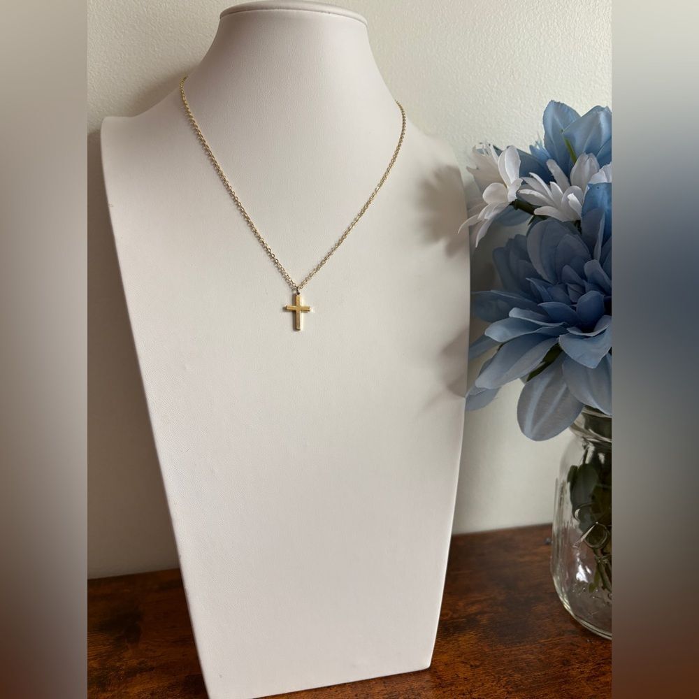 Delicate Gold Cross Pendant Necklace